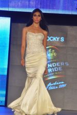 at Blenders Pride Fashion Tour 2011 Day 2 on 24th Sept 2011 (93).jpg